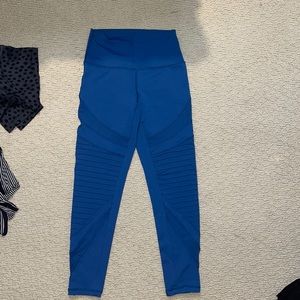 Aerie blue leggings size small NEVER WORN